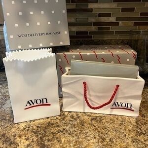 Vintage 1988 Avon Shopping Bag Memo Paper Holder and 1986 Delivery Bag Vase NIB